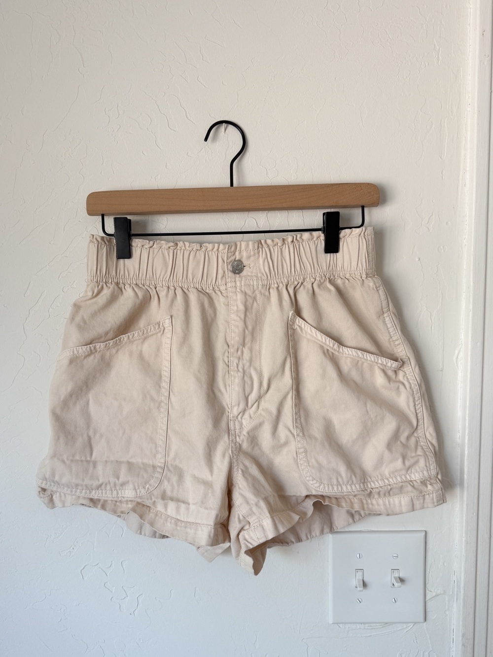 Madewell Cream Shorts size 27